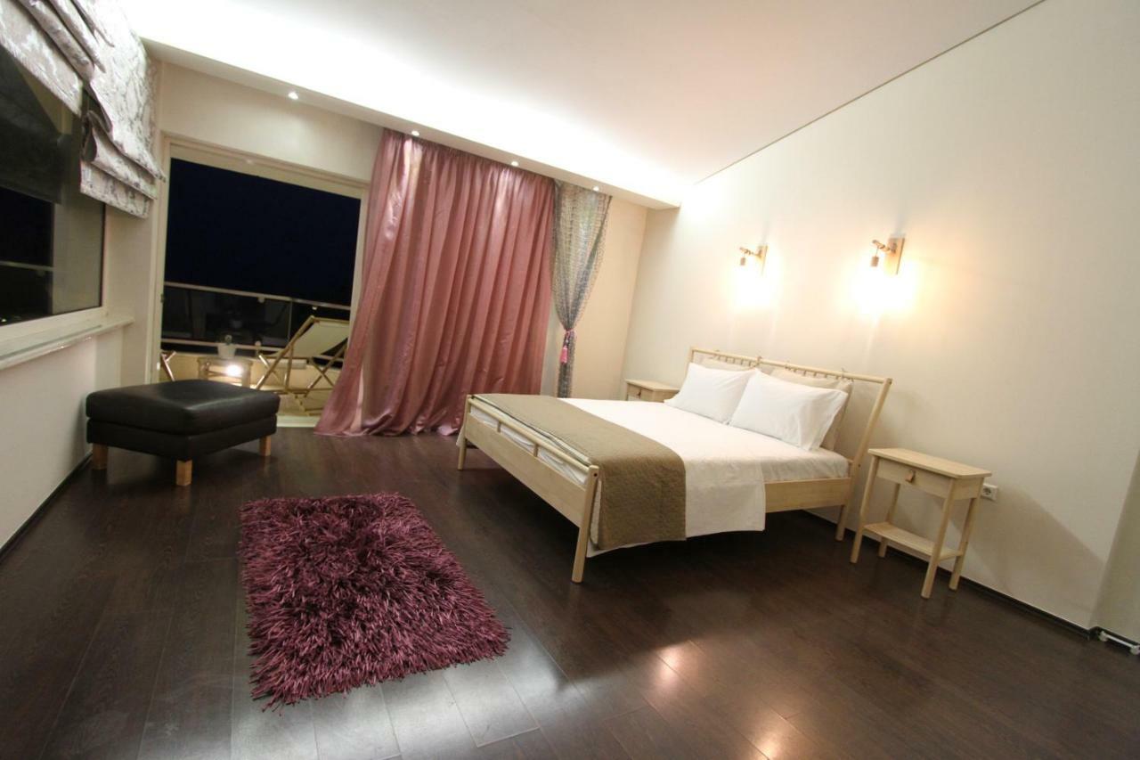 Aerides Luxury Villa PalaiónTsiflíkion Buitenkant foto