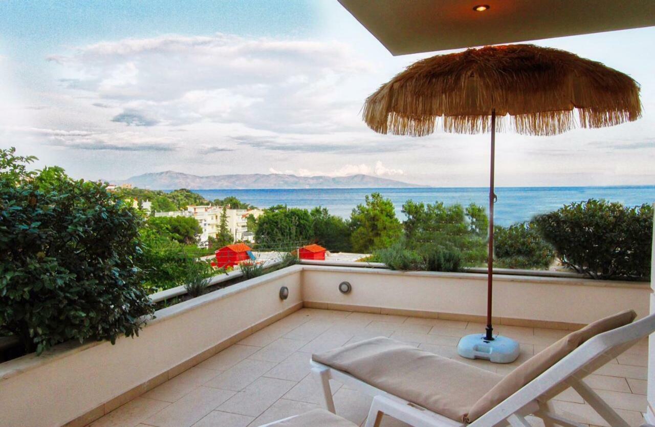 Aerides Luxury Villa PalaiónTsiflíkion Buitenkant foto